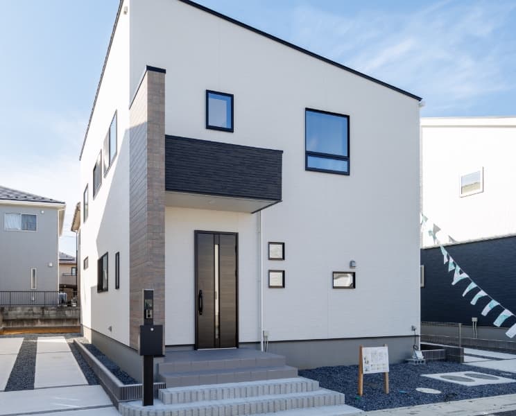 2階建て 北向き玄関