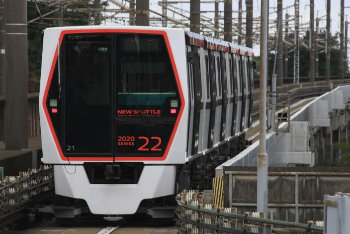 電車が走行する様子