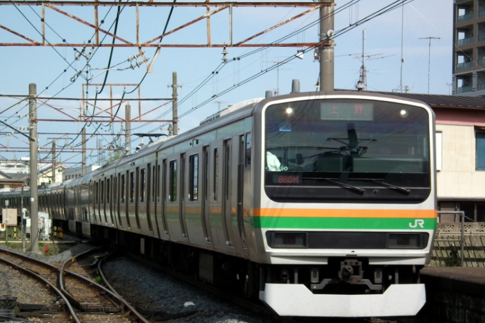電車が走行する様子